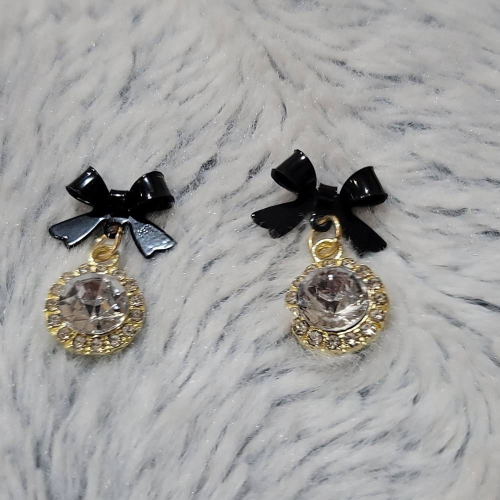 Black Bow Gold Crystal Drop Earrings - Elegant Women's Jewelry - Picture 2 of 4
